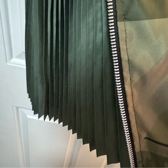SACAI X Kaws Skirt Camo Pleated Designer Green $975 - Picture 8 of 11